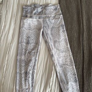 Varley Gray Snakeskin Patterned Leggings